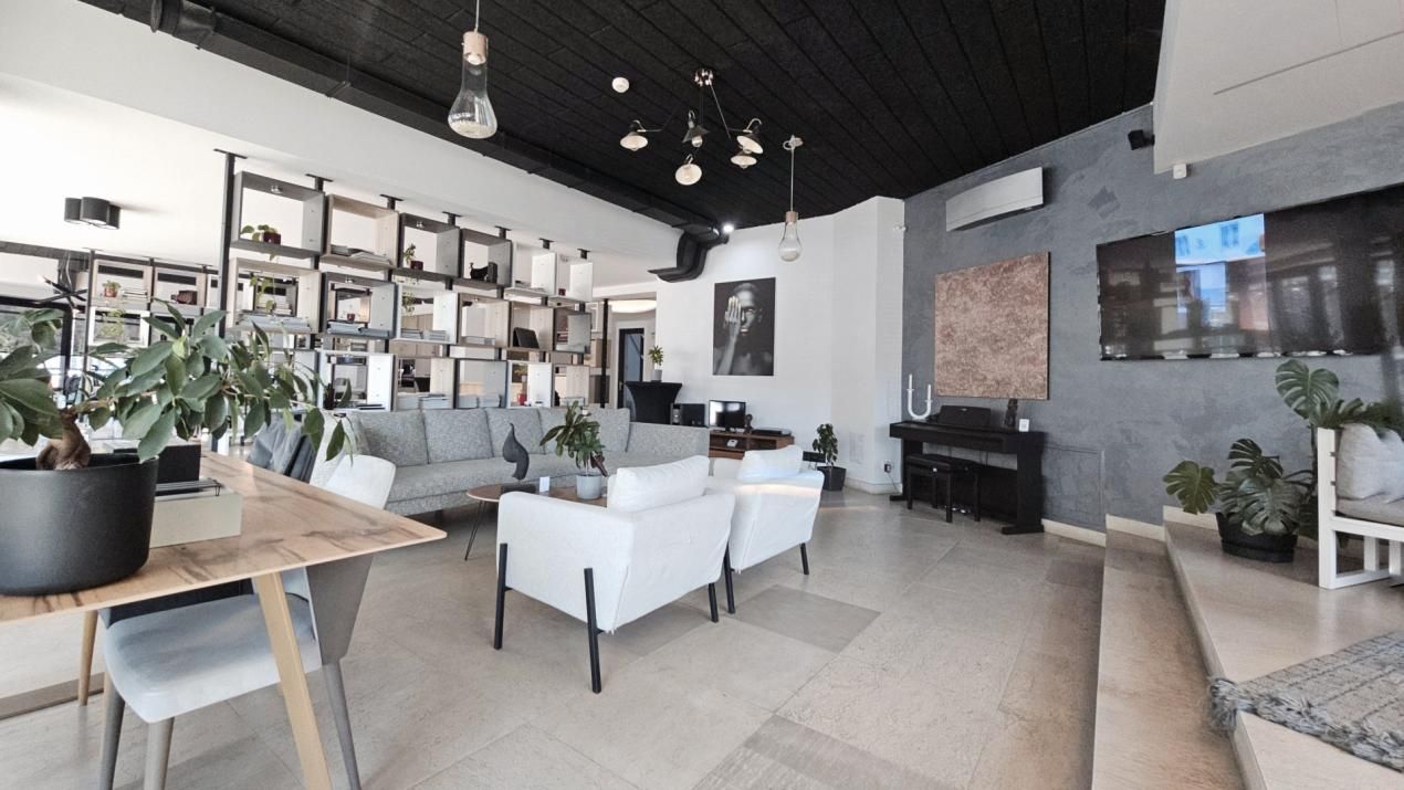 Comercial Premium | Showroom | Ultracentral | Corneliu Coposu – fotografia 4 din 25