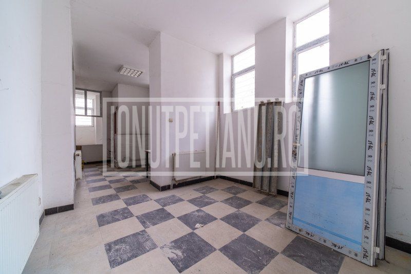 Spatiu comercial Bd Unirii Piața Alba Iulia Parter + 1etaj – fotografia 16 din 18
