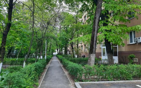 Drumul Taberei, Valea Oltului Brancusi, garsoniera parter, bloc 4 etaje, boxa