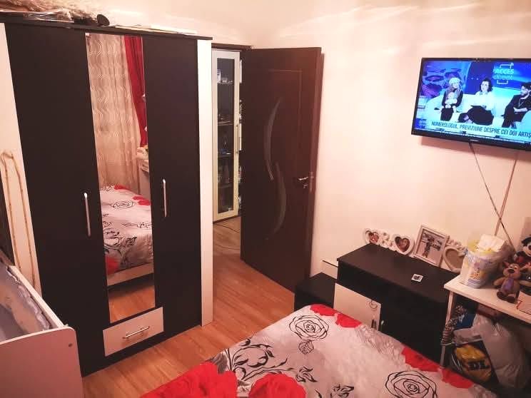 Apartament 2 camere Trivale | Etaj 2 | Centrală și AC | Mobilat, utilat – fotografia 3 din 7