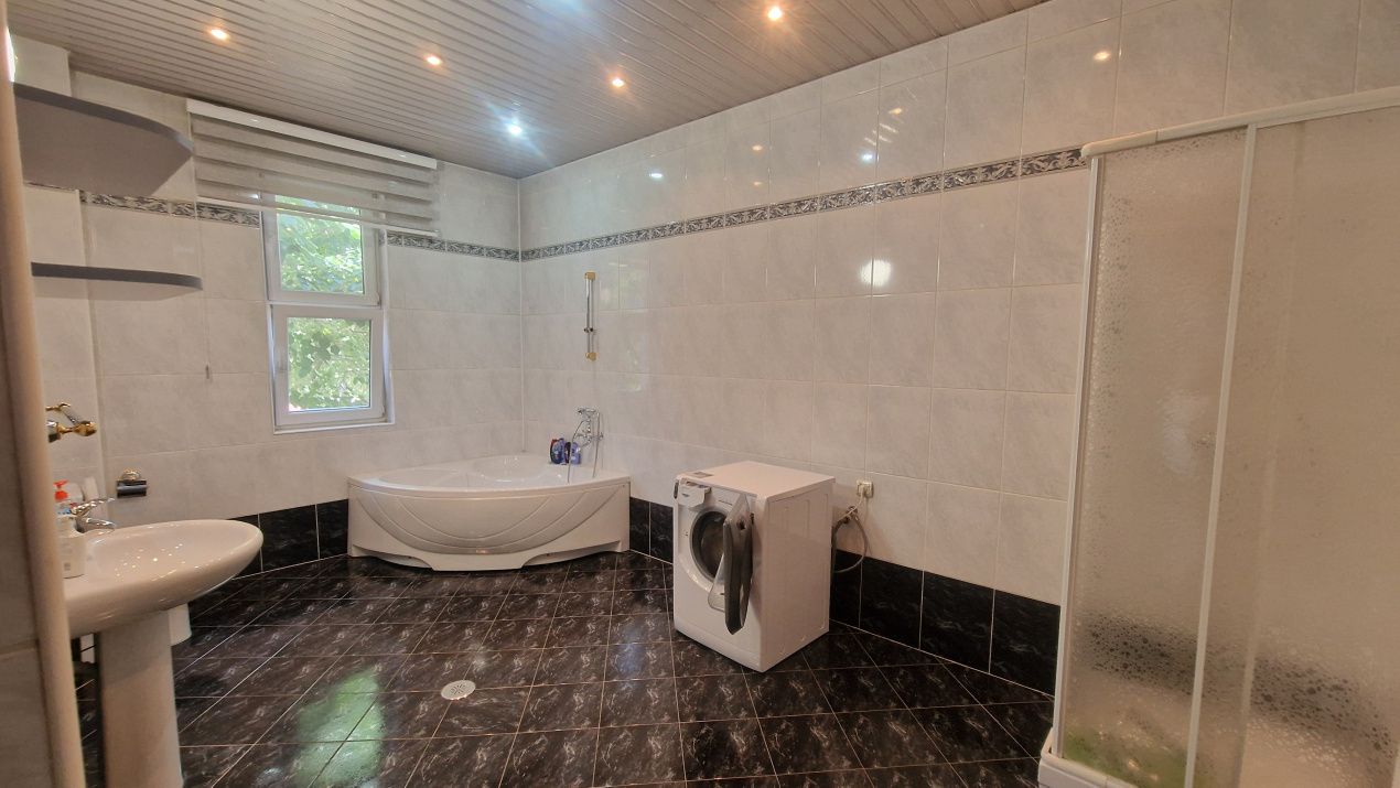 Vila premium , B-dul Pieptanari ! – fotografia 8 din 15