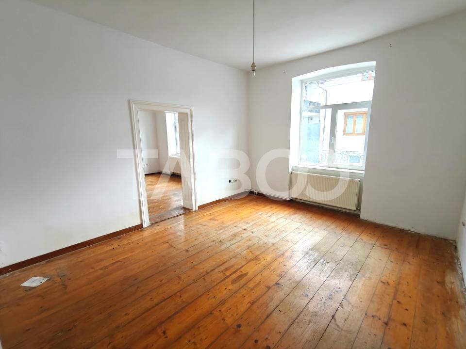 Spatiu de inchiriat in curte proprie - zona Lupeni - Comision 0 – fotografia 6 din 12