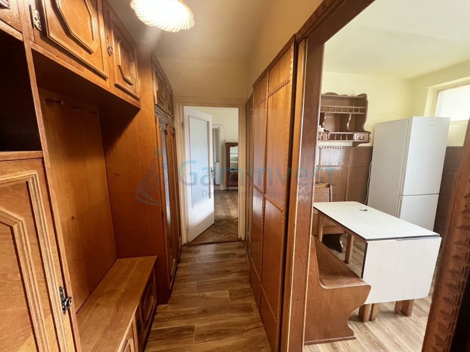 Apartament de inchiriat cu 3 camere Blv. Dacia, Oradea, Pet Friendly – fotografia 1 din 14