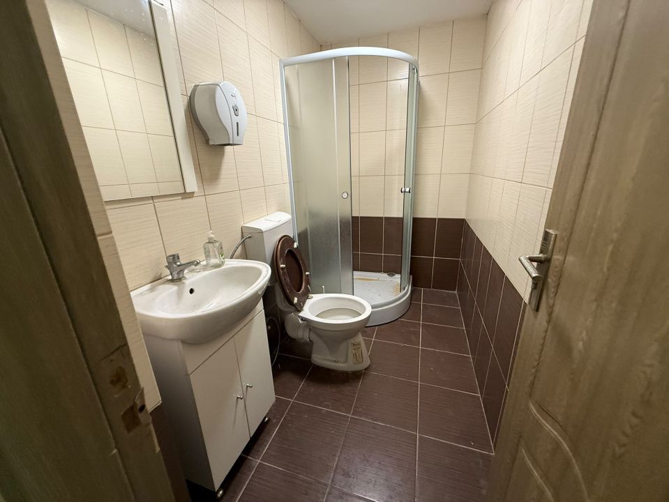 Hala + Birouri, 1580 mp, Zona Industriala Aeroport, Pielesti – fotografia 6 din 8