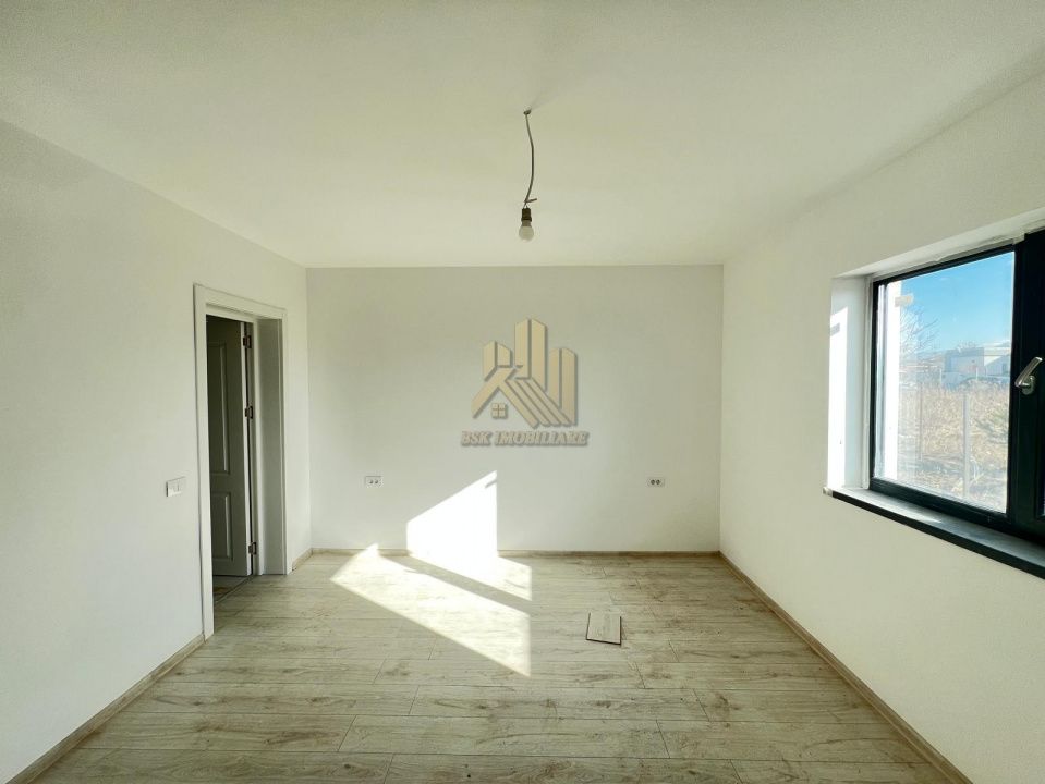 Casa-4-Camere-Finalizata-112mp-Utili-Curte-410mp-Izvor-Tarlungeni-Brasov – fotografia 9 din 17