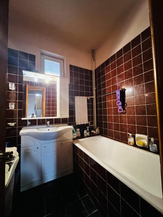 Vila cu 5 camere, 3 bai in Zona Cetatii Timisoara – fotografia 9 din 12