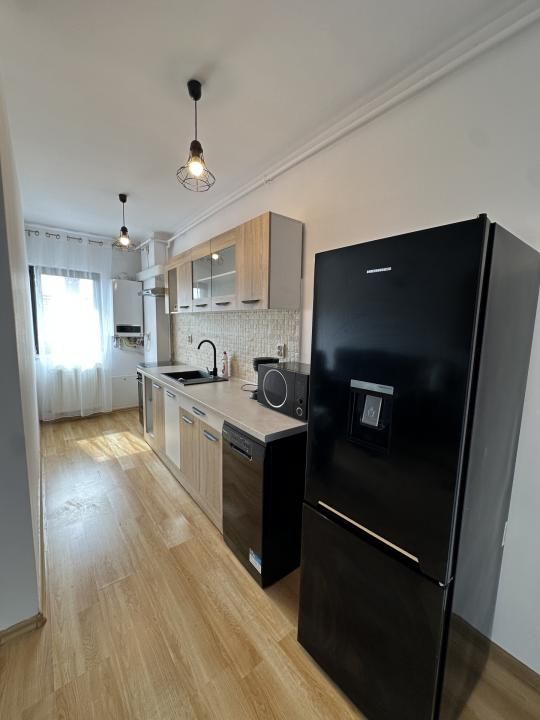 Apartament 3 camere | 2 băi | Parcare inclusă | Lift | Disponibil imediat – fotografia 3 din 17