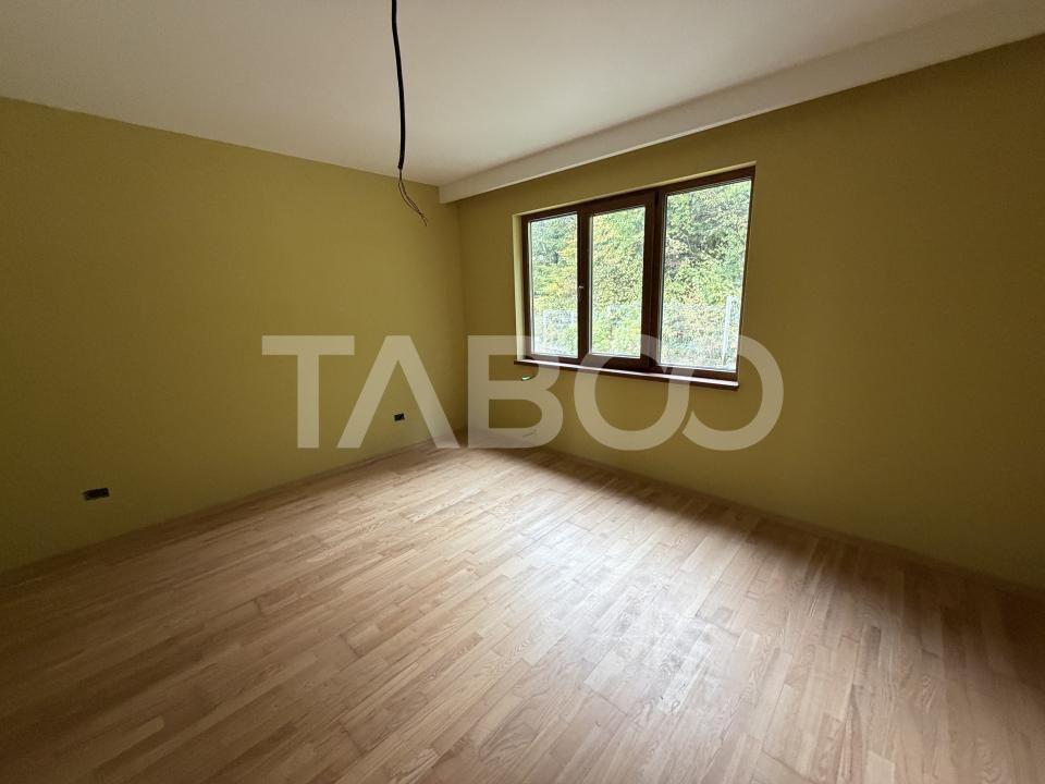 Casa cu potential de investitie 7 camere foisor 4 bazine de pesti – fotografia 7 din 28