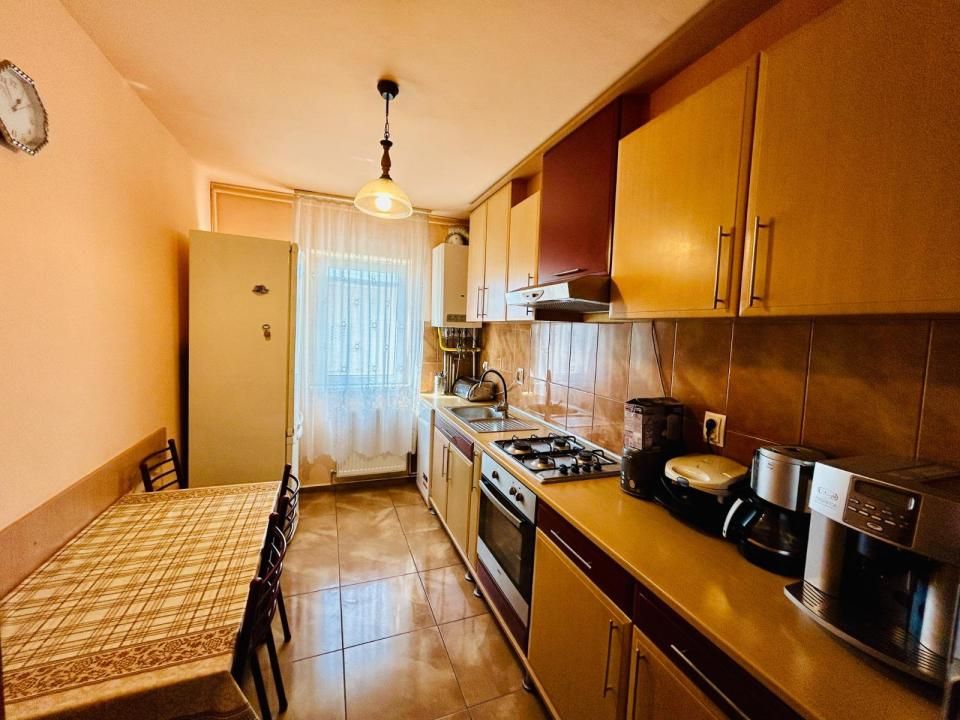 Chirie - Apartament 3 camere, etaj 2, zona Mihai Viteazu. – fotografia 6 din 11
