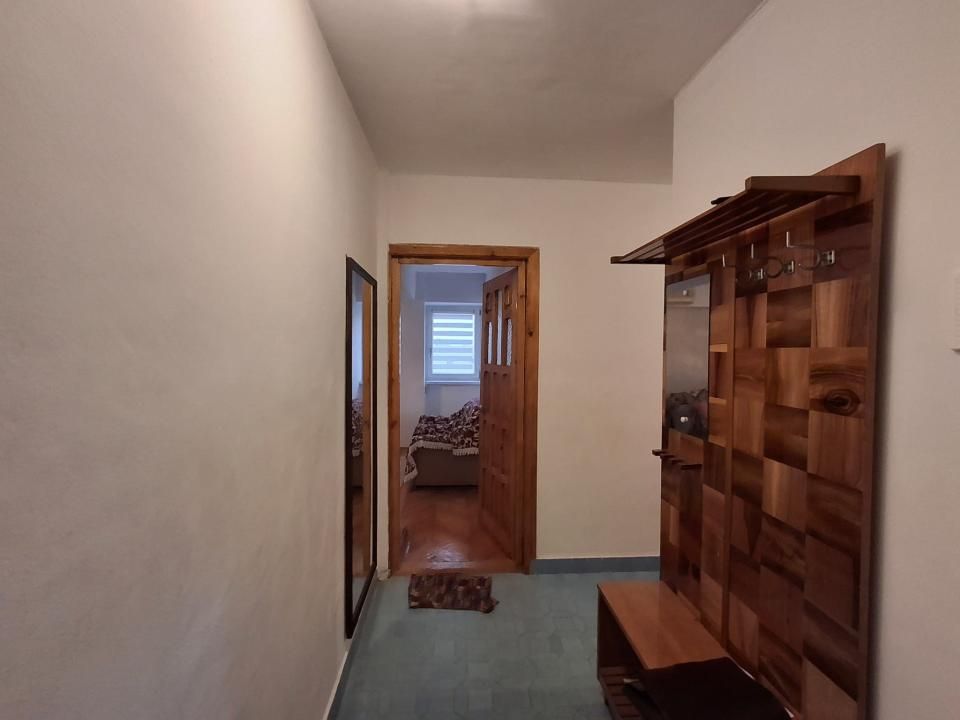De închiriat! Apartament 3 camere decomandate  | Preț excelent! | Zona Sărari – fotografia 2 din 10