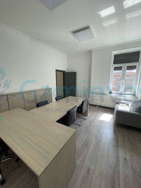 Spatiu de birou de inchiriat in Oradea, cu 3 camere, zona centrala – fotografia 2 din 8