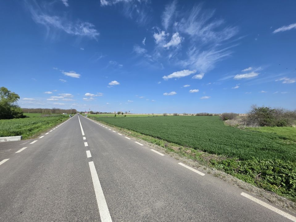 Teren intravilan in Vadu, Corbu, cu dubla deschidere la drumul Principal – fotografia 1 din 4