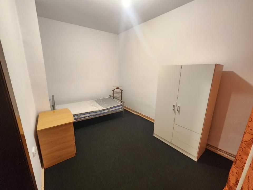 Închiriez apartament cu 2 camere în zona Modern – fotografia 2 din 6