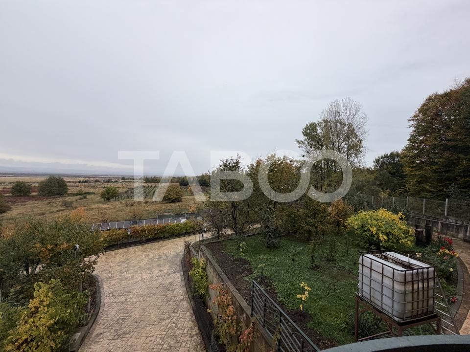 Casa cu potential de investitie 7 camere foisor 4 bazine de pesti – fotografia 15 din 28