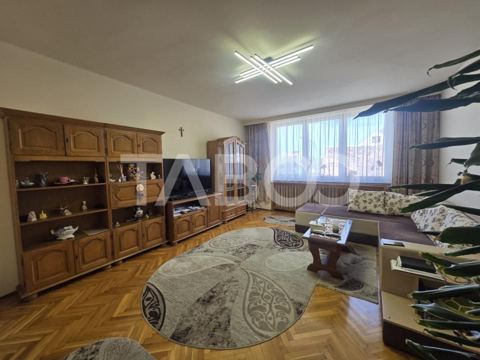 Casa individuala de vanzare 332mp curte 295mp zona Piata Cluj Sibiu – fotografia 1 din 15