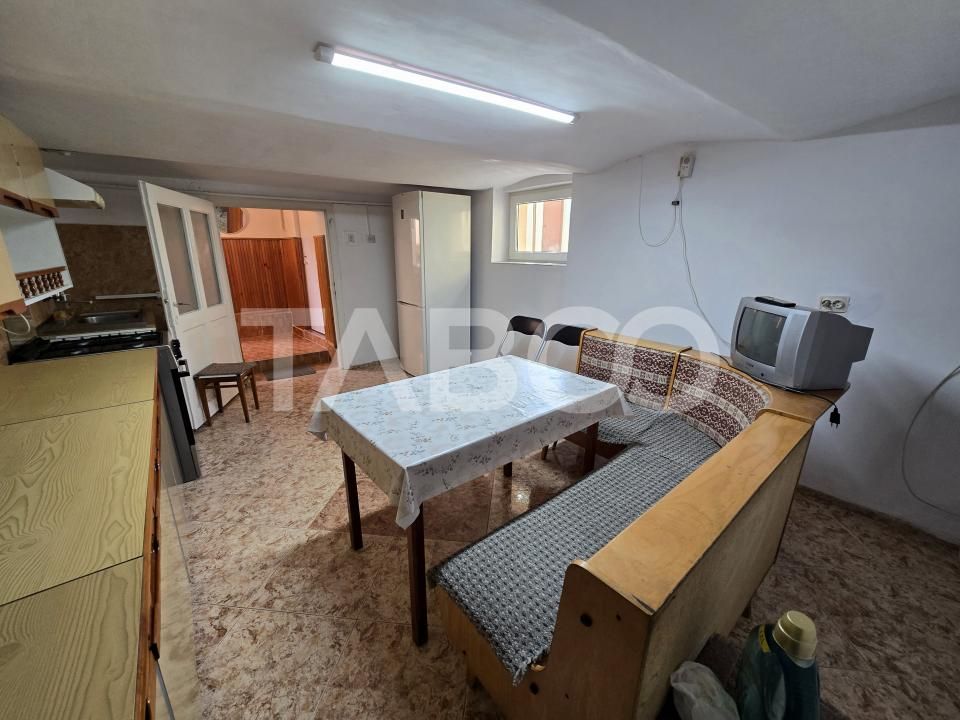 Casa individuala de vanzare cu teren 237 mp garaj in zona Lupeni Sibiu – fotografia 27 din 32