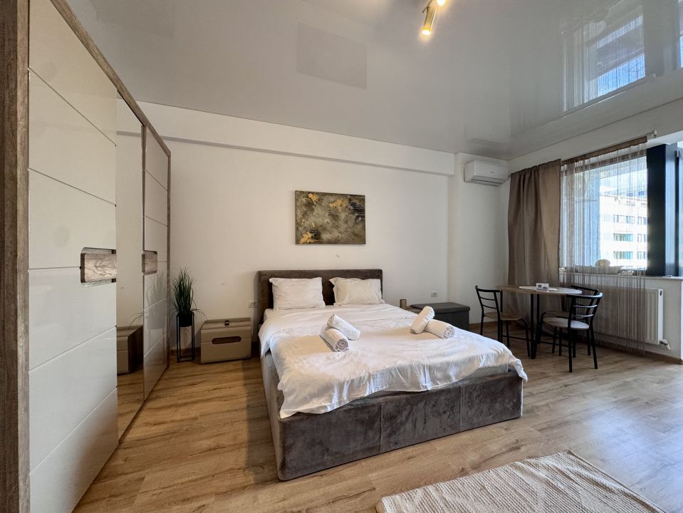 Studio de inchiriat cu vedere la mare + piscina | Mamaia Nord | Extrasezon – fotografia 3 din 9