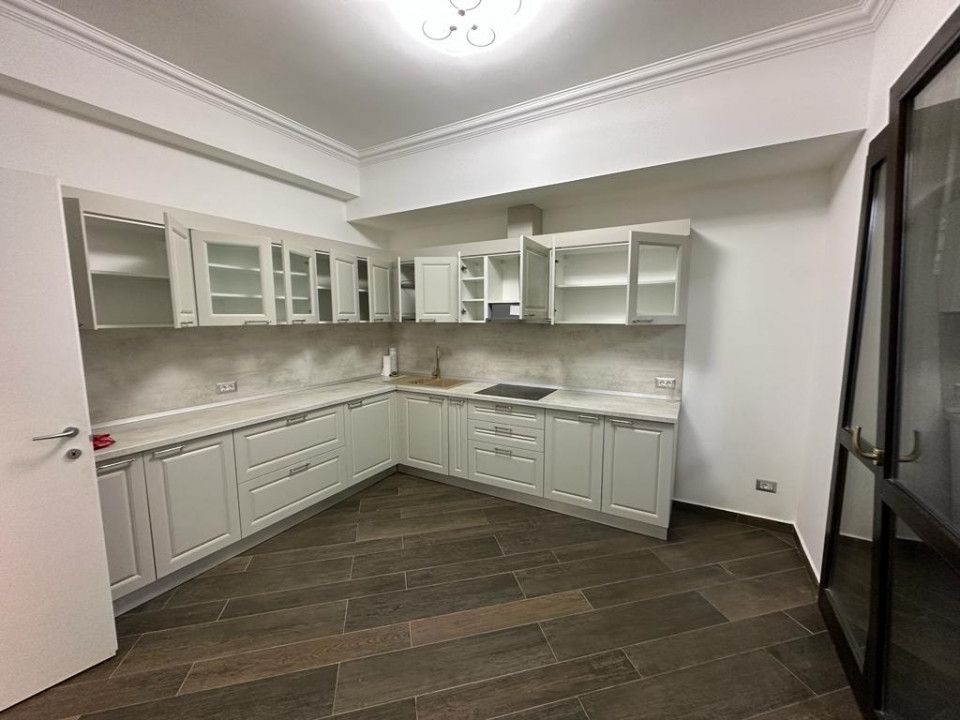Casă Faleza Nord de Vânzare | Complex Privat Reyna | Renovată – fotografia 3 din 43
