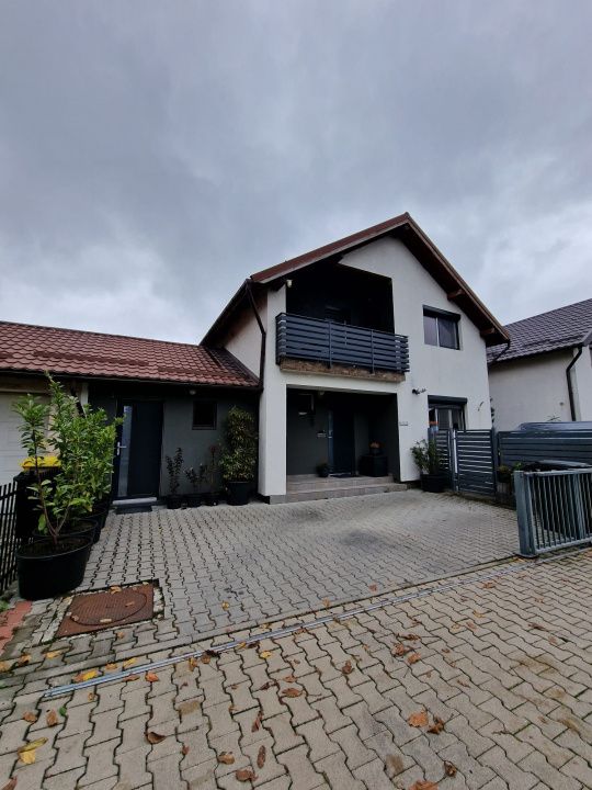 🏡 CASĂ DE VÂNZARE ÎN UNIREA – 169.000 € – fotografia 3 din 24