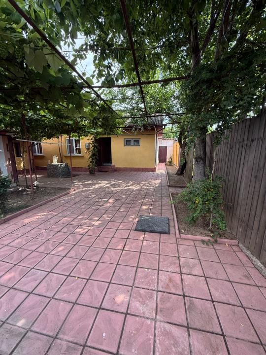 Casa cu teren în proprietate Palazu Mare – fotografia 1 din 18