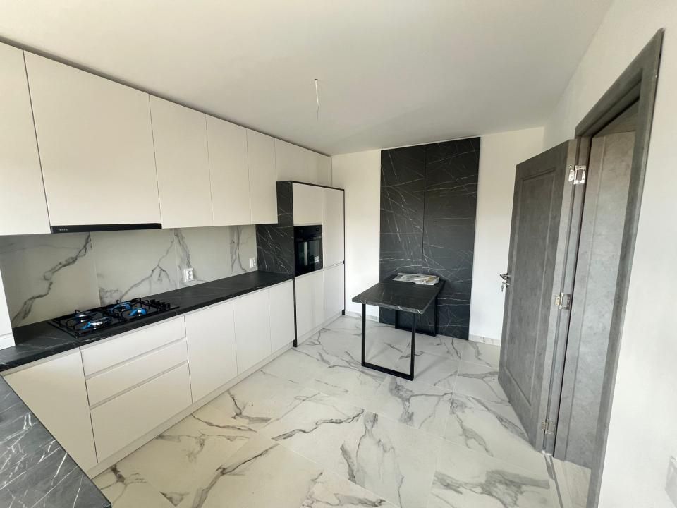 Apartament-3 Camere-Dressing-Mobilat-Utilat-Parcare-etaj 1-Izvor-Tarlungeni – fotografia 1 din 13
