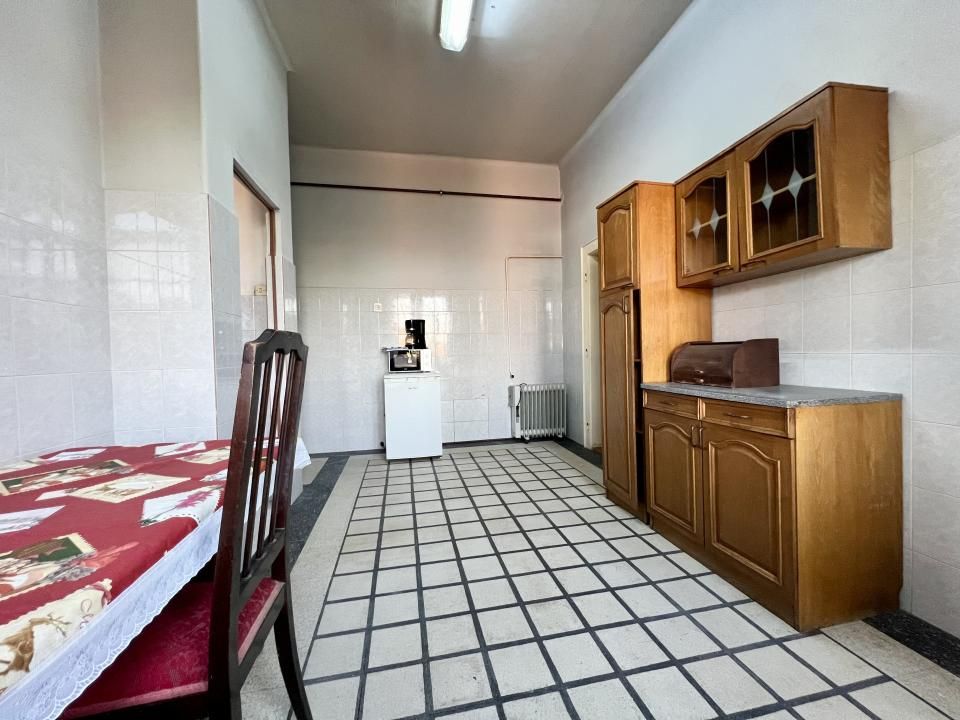 Apartament 4 camere, circular, 126 mp utili, etaj 1 - Zona Balcescu – fotografia 6 din 12