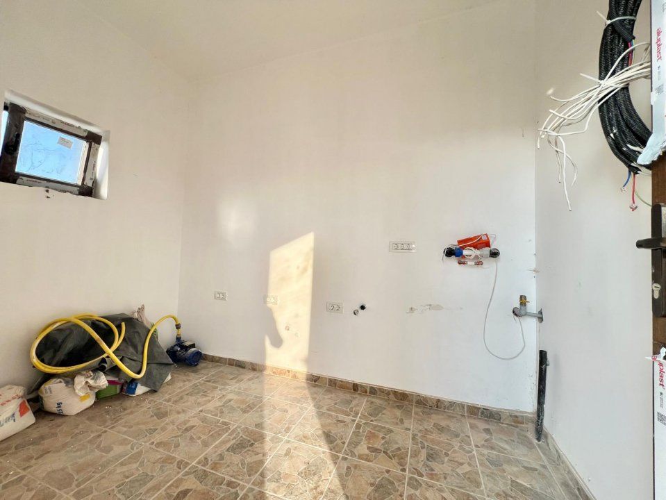 Casa individuala de vanzare cu 4 camere si teren de 532 mp, zona Remetea Mare – fotografia 9 din 14