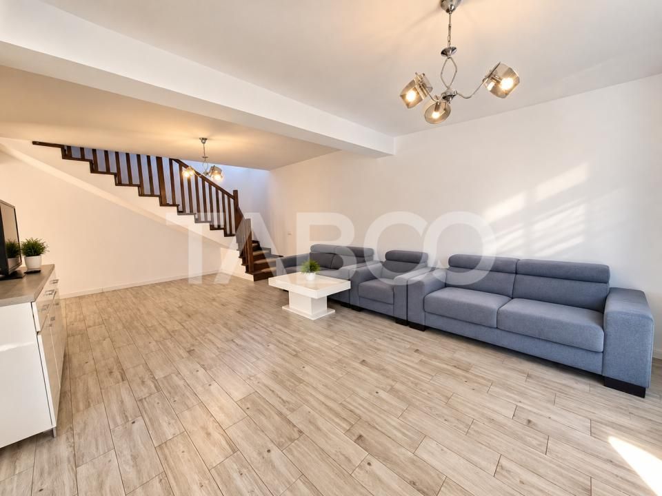 Casa spatioasa de inchiriat 5 camere 2 bai 2 locuri parcare Selimbar – fotografia 3 din 21