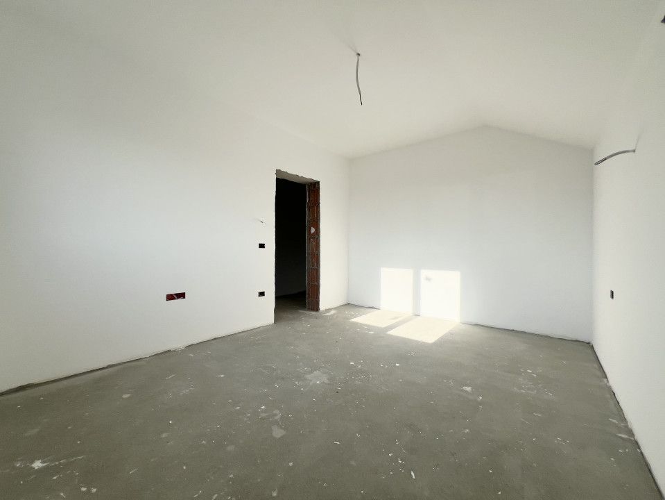 Duplex, 130mp utili, 250mp teren, 4 Camere, Constructie Noua -Giarmata – fotografia 10 din 17