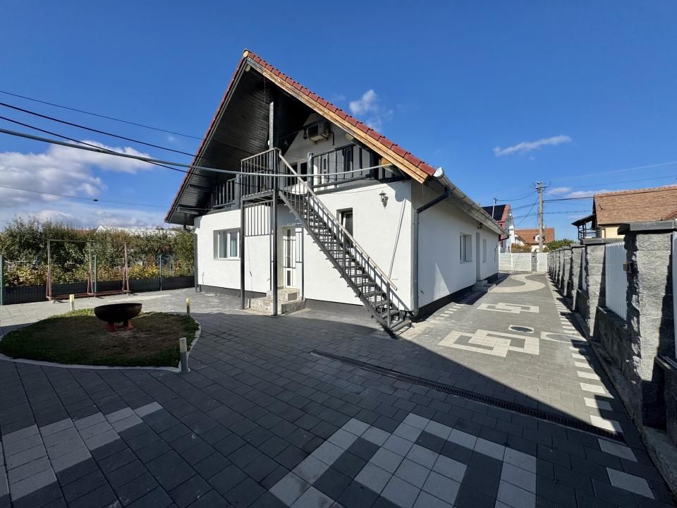 Casă 7 camere, P+M, renovată,  – Cartierul Tineretului – fotografia 13 din 21