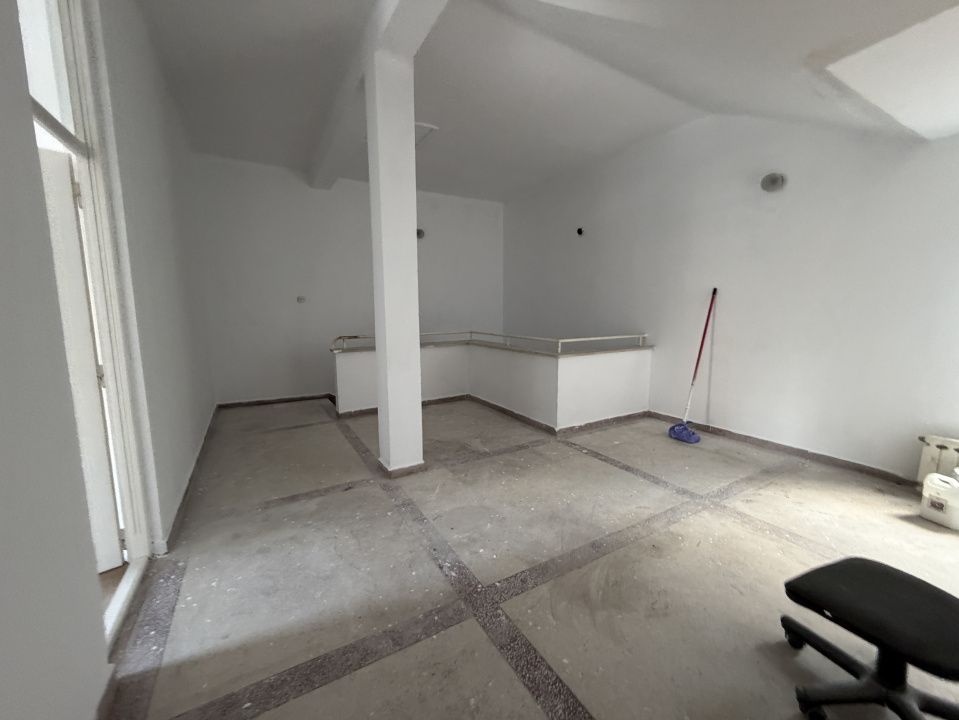 Camera Birou de Inchiriat cu acces si Parcari CENTRU UltraCentral Alba Iulia – fotografia 9 din 24