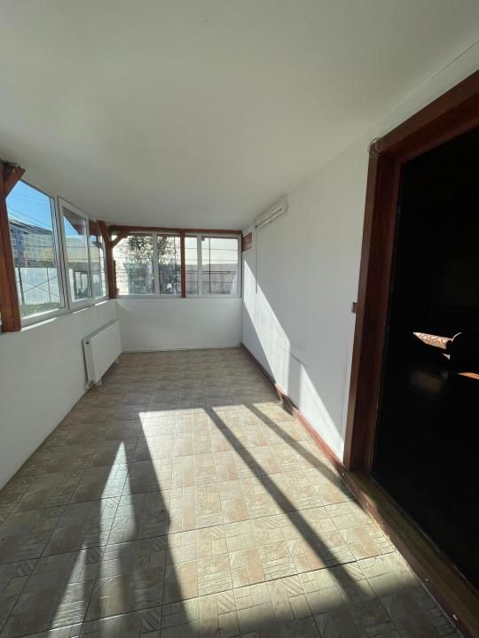 Spatiu comercial de inchiriat cu teren 234 mp, in zona Metro! – fotografia 1 din 5