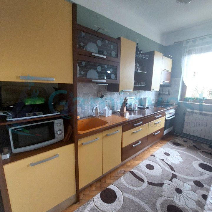 Vilă și fosta fermă 8300 mp în Valea lui Mihai, Bihor – fotografia 3 din 10