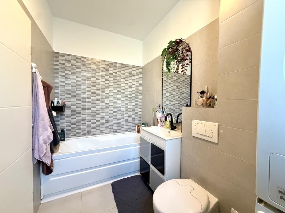Apartament cu 3 camere, 66 mp + gradina de 51 mp - Dumbravita – fotografia 8 din 12