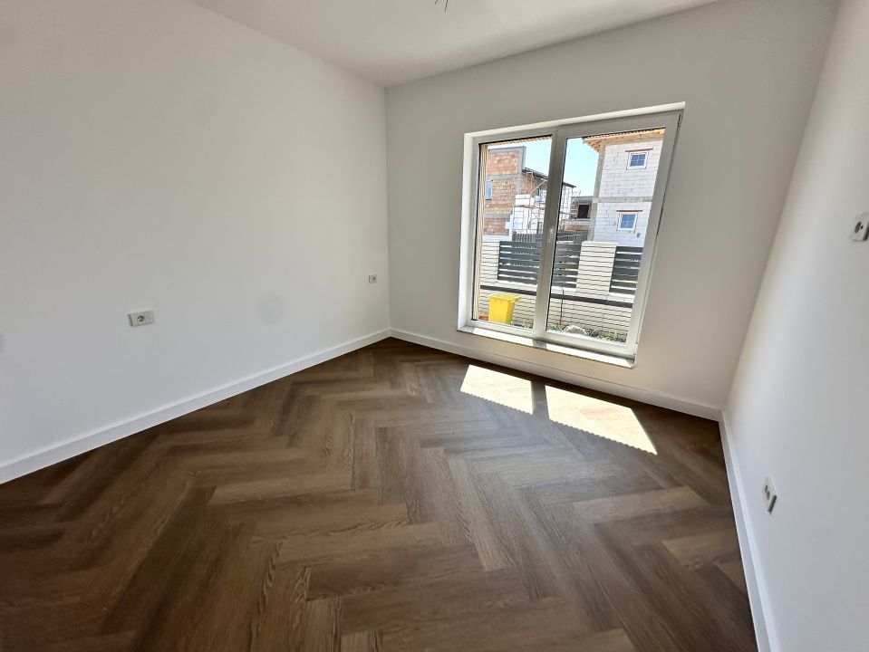 CASA NOUA I 120 MP UTILI I CETATE I FINISATA COMPLET I 4 CAMERE I 2 BAI I – fotografia 18 din 24