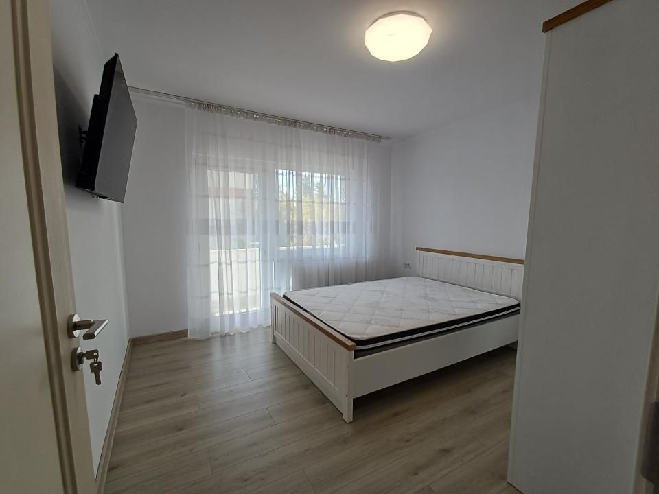 Inchiriere apartament 3 camere  Central – fotografia 10 din 16