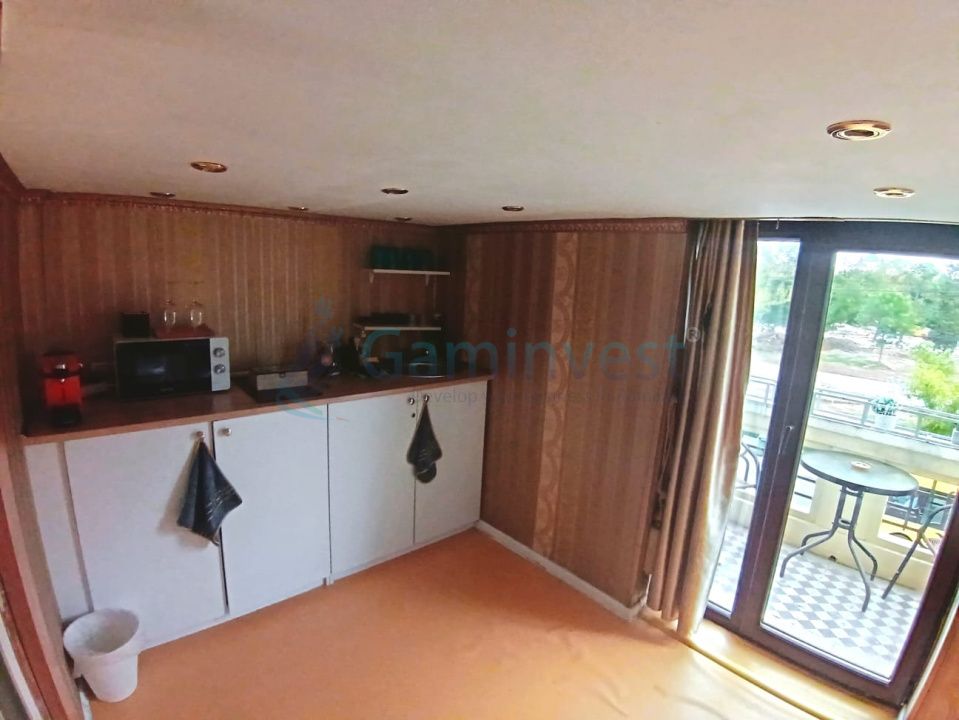 Apartament de inchiriat cu 3 camere, ultracentral, Oradea, Bihor – fotografia 7 din 11