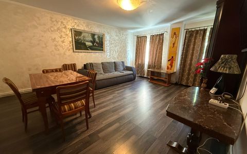 Apartament 4 camere, 91.74 mp, cartier 1 Mai, zona Pelendava