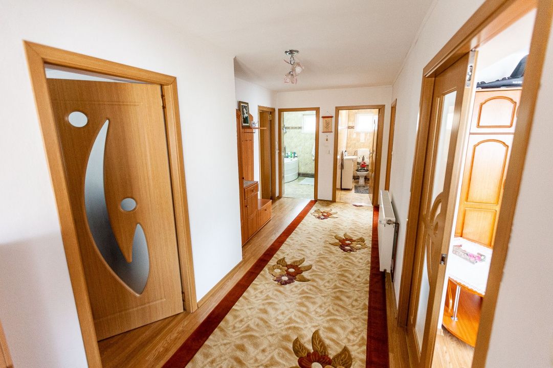 Casa Finisata 6 camere 681 mp.Teren Micesti Renovata Modern Curte Gard Utiliati – fotografia 28 din 68