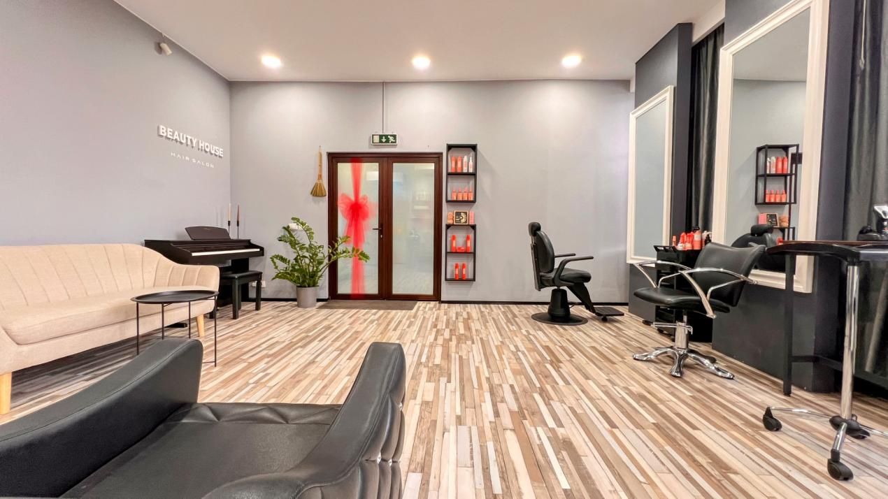 Salon beauty in Otopeni - preluare afacere I Totul la cheie I Vad format – fotografia 1 din 10