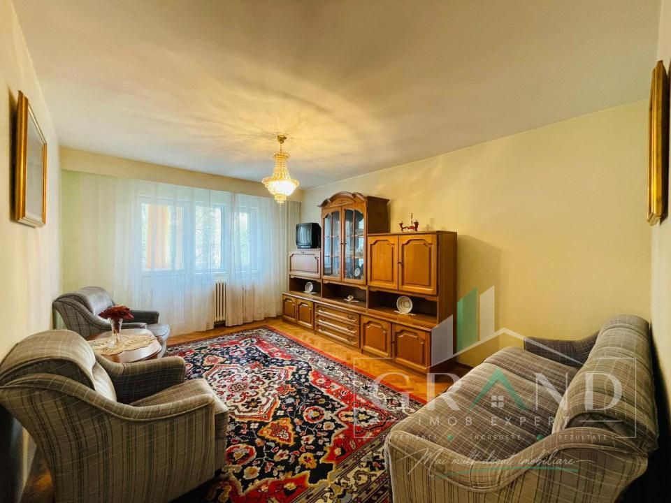 Apartament 3 camere I zona Parâng I Mănăștur – fotografia 1 din 8