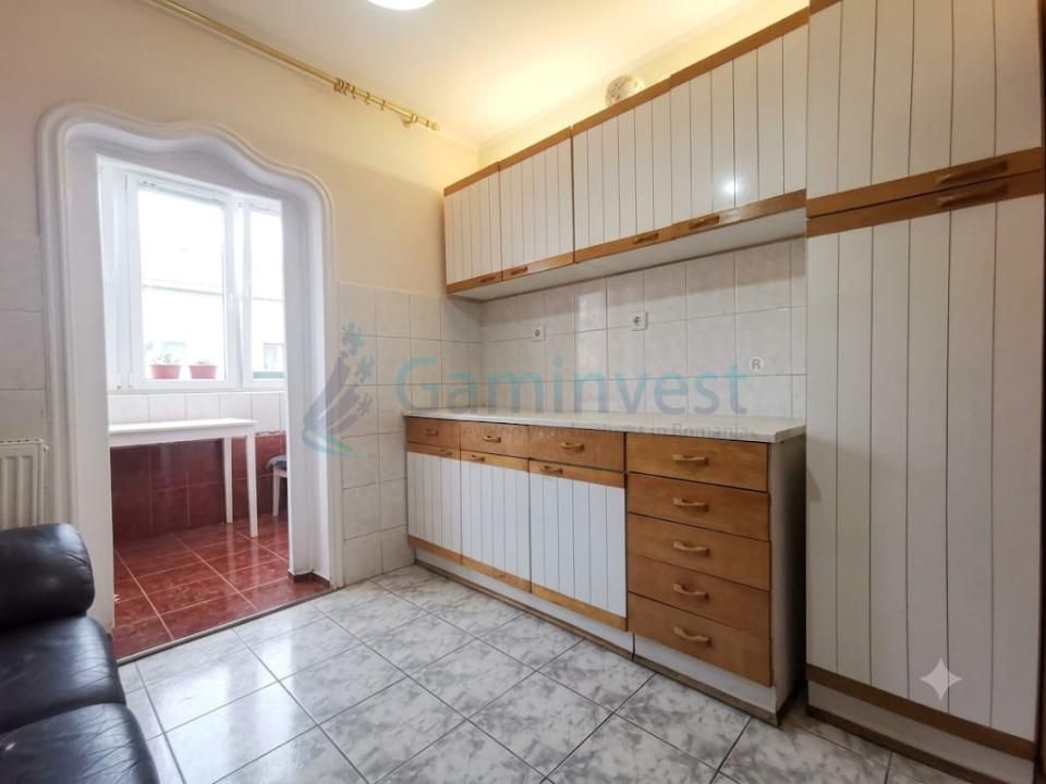 Apartament cu 3 camere de închiriat, zona Calea Aradului , Oradea – fotografia 3 din 7