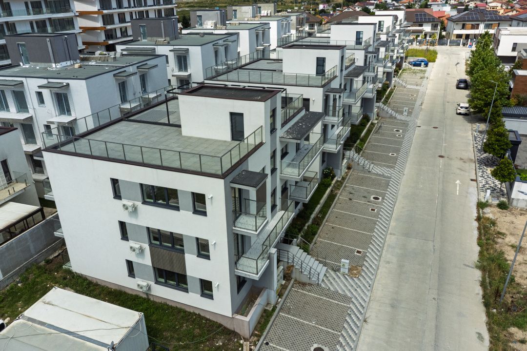 Apartament 3 camere la etajul 2 | Terasa privata 70m | Vedere frontală spre Lac – fotografia 25 din 26