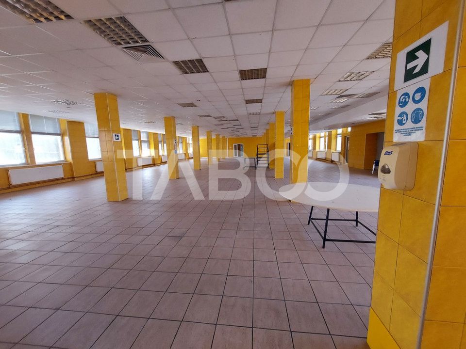 Spatiu comercial de inchiriat 850 mpu lift industrial Terezian Sibiu – fotografia 2 din 7