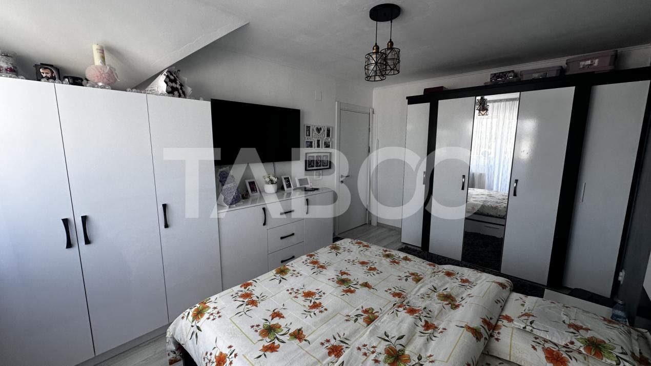 Apartament de vanzare 3 camere decomandate loc parcare Selimbar – fotografia 4 din 8
