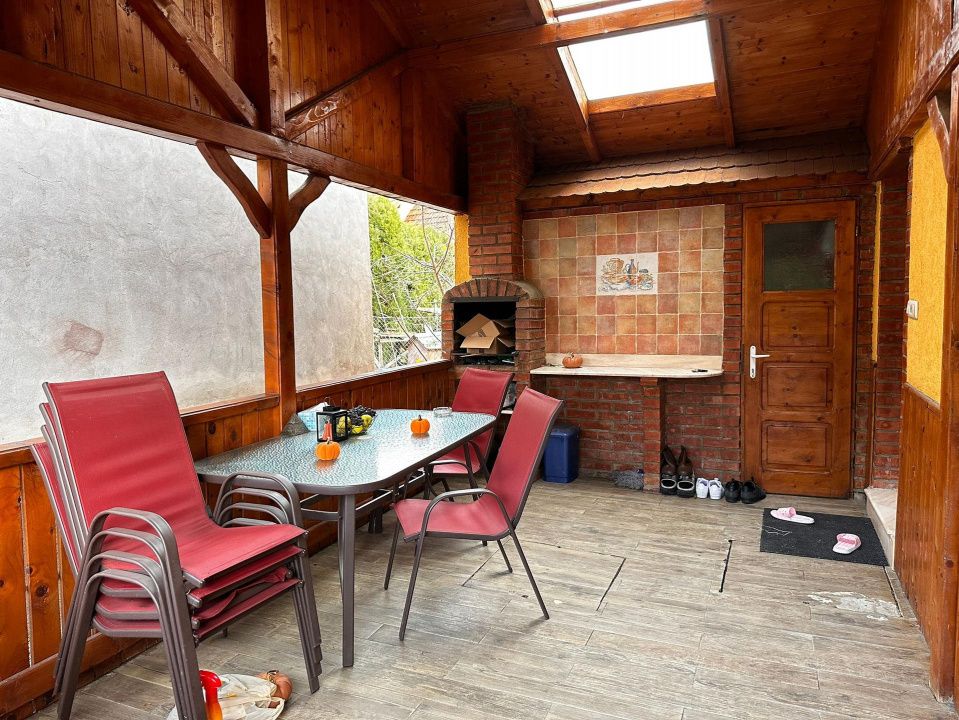 Casa in Centru finisata, mobilata, utilata complet – fotografia 13 din 26