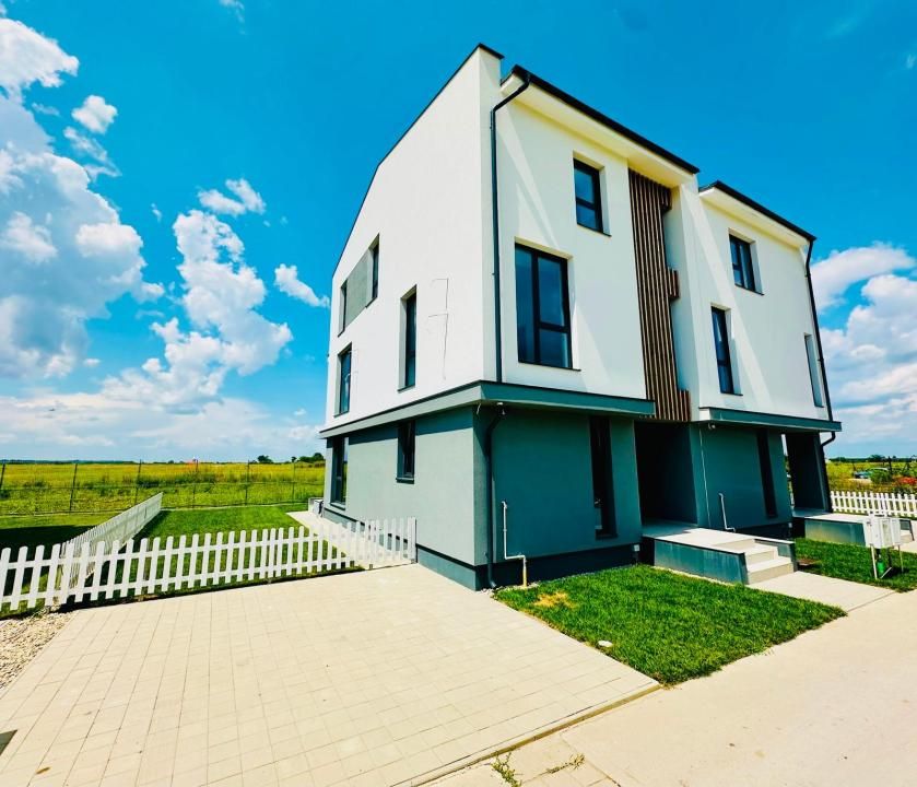 Duplex | 162 mp utili | Curte 150 mp | Piscină | Dream Villas Otopeni – fotografia 2 din 12