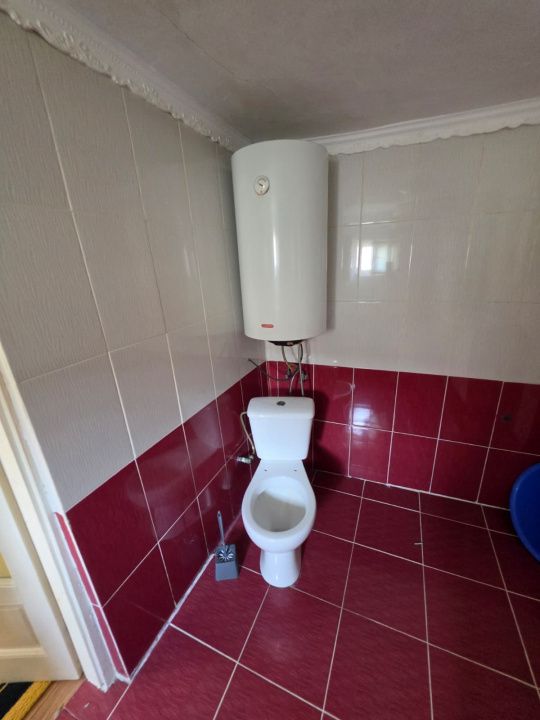 Casa la tara, Apoldul de Sus, 4 camere dormitoare, anexe, pivnita, teren 1200 mp – fotografia 29 din 43
