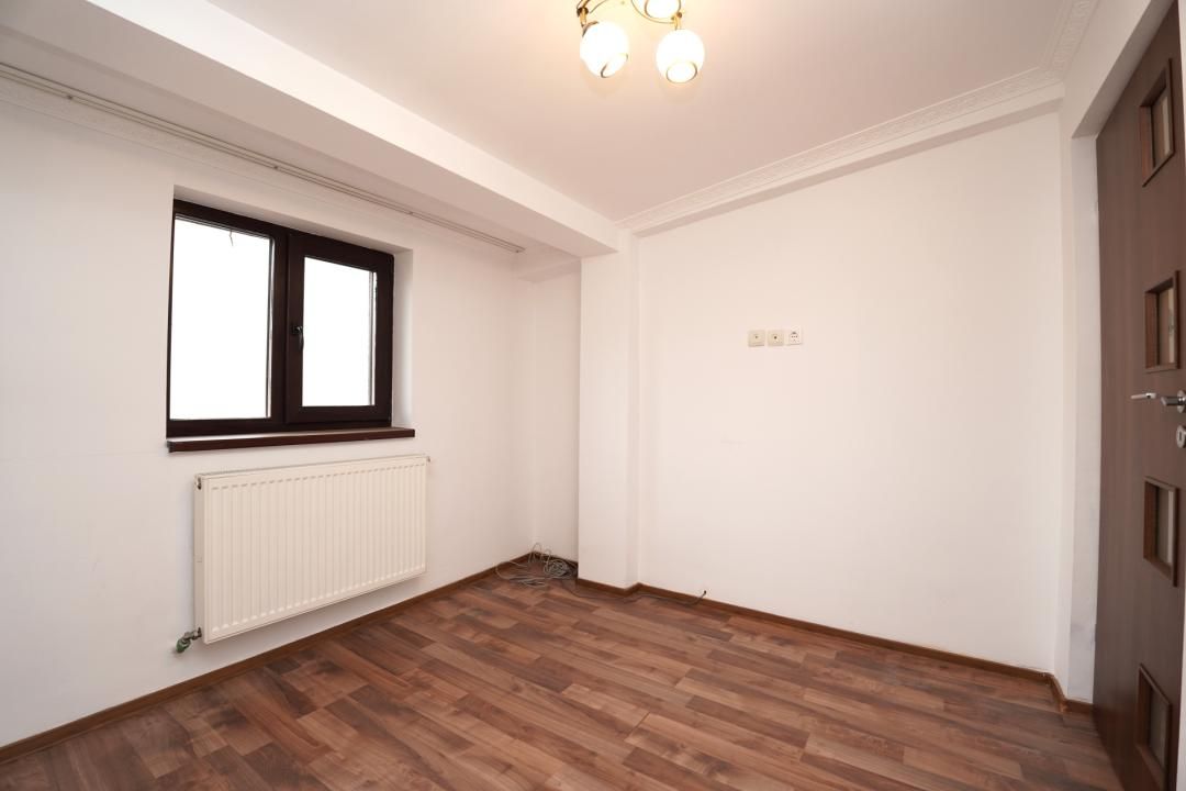 Inchiriere Vila |  Vitan Mall - Dristor | 7 Camere P+2+Curte+Parcare – fotografia 15 din 18