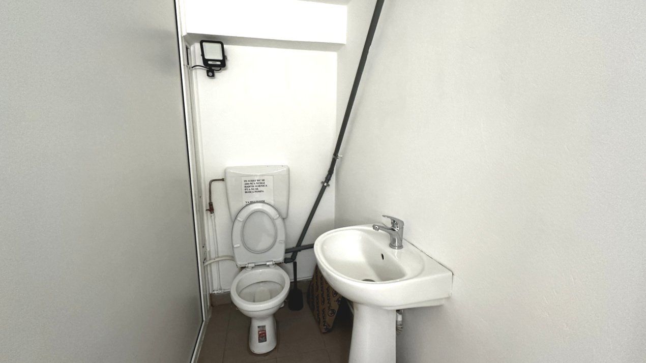 Spatiu Comercial de inchiriat 28 mp utili Finisat Zona Hotel CETATE – fotografia 2 din 3